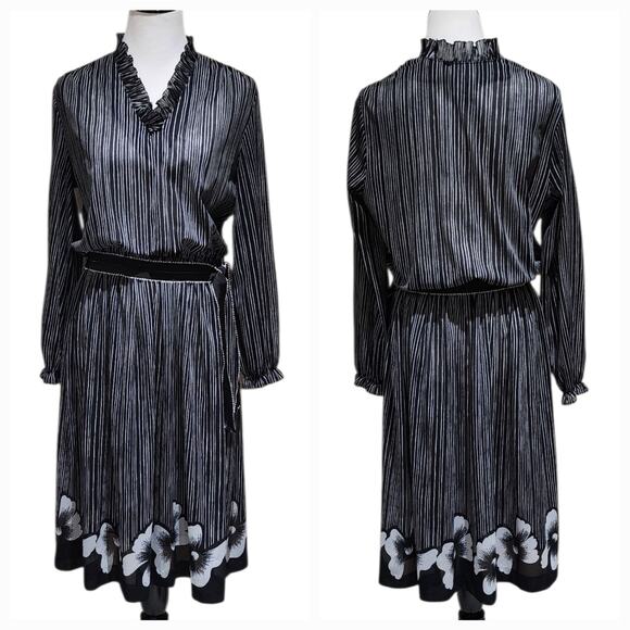 Vintage Dresses & Skirts - Vintage Dress